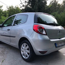 Renault Clio 1.5 DCI, 2012. DizelAuto je u odlicnom stanju, redovan servis na 175000 km, gume zimske nove, nov akumulator, prednji diskovi i plocice, dva kljuca, uvezen 2016. iz Francuske.Gratis veliki servis.Prešao 178500 km. Garažiran.Branici u boji auta, multifunkcionalni volan, tempomat, daljinsko zaključavanje, putni računar, tonirana stakla, električni podizači, grejači retrovizora, sedišta podesiva po visini, radio CD, grejači vetrobranskog stakla, Child lock, ABS, kodiran ključ, blokada motora, centralno zaključavanje, rezervni ključ...Registrovan do 07.2019.Cena 4300 eura.Telefon; 063 200897