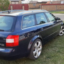 Audi A4 2.5 TDI-S line 2003. godište Na prodaju A4 2003 godiste.Auto je u odlicnom stanju, S line oprema, 4x4 Qwatro, 2.5 TDI.Auto poseduje webasto grejanje na daljinski, grejace sedista, prednje i zadnje parking senzore i jos dosta opreme.Pre 30000 km uradjen veliki servis i servis menjaca, pre 8000 km uradjen mali servis sa zamenom komplet svih filtera.Nedavno takodje zamenjeni novi diskovi, crevo interkulera i lezajevi u tockovima.Auto redovno odrzavan, registrovan do 06.2019.Auto je bez potrebnih ulaganja i bez skrivenih mana.Moguca svaka provera tehnicke ispravnosti i originalnisti kilometraze (220.000 km).Auto je 2003 godiste.CENA 2950e!Moguca zamena za manji auto uz doplatu.Tel 0642587639