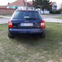 Audi A4 2.5 TDI-S line 2003. godište Na prodaju A4 2003 godiste.Auto je u odlicnom stanju, S line oprema, 4x4 Qwatro, 2.5 TDI.Auto poseduje webasto grejanje na daljinski, grejace sedista, prednje i zadnje parking senzore i jos dosta opreme.Pre 30000 km uradjen veliki servis i servis menjaca, pre 8000 km uradjen mali servis sa zamenom komplet svih filtera.Nedavno takodje zamenjeni novi diskovi, crevo interkulera i lezajevi u tockovima.Auto redovno odrzavan, registrovan do 06.2019.Auto je bez potrebnih ulaganja i bez skrivenih mana.Moguca svaka provera tehnicke ispravnosti i originalnisti kilometraze (220.000 km).Auto je 2003 godiste.CENA 2950e!Moguca zamena za manji auto uz doplatu.Tel 0642587639